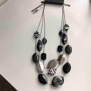 New York and company necklace